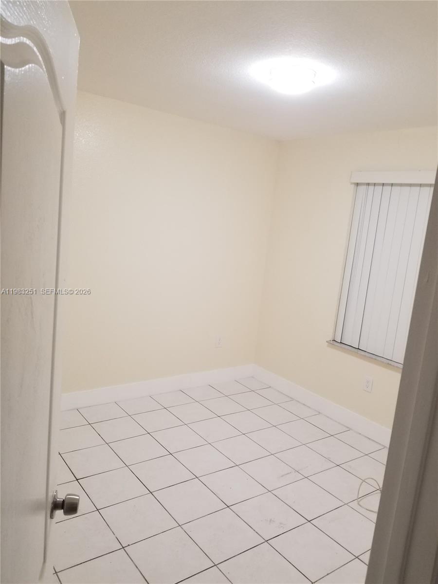 LEE LAYNE VILLAS - Residential Lease