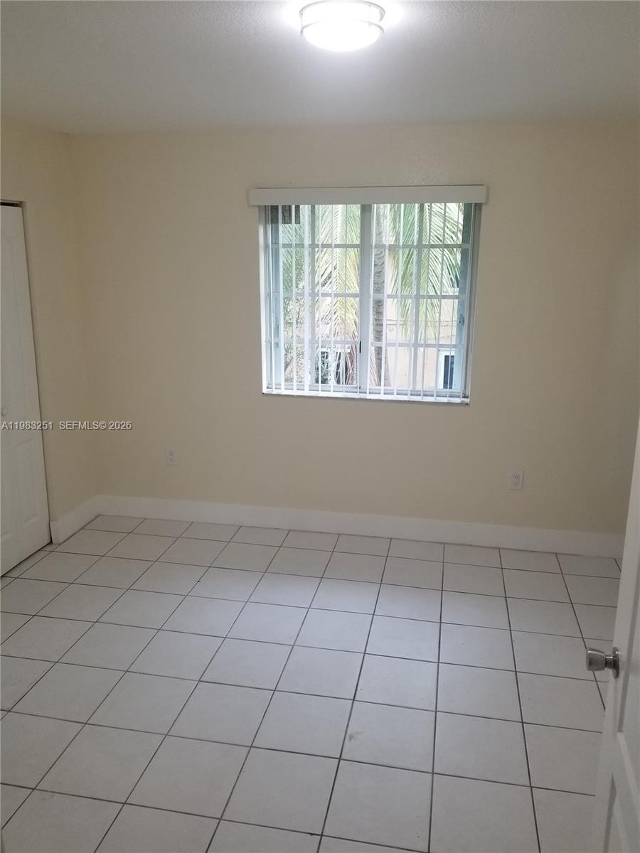 LEE LAYNE VILLAS - Residential Lease