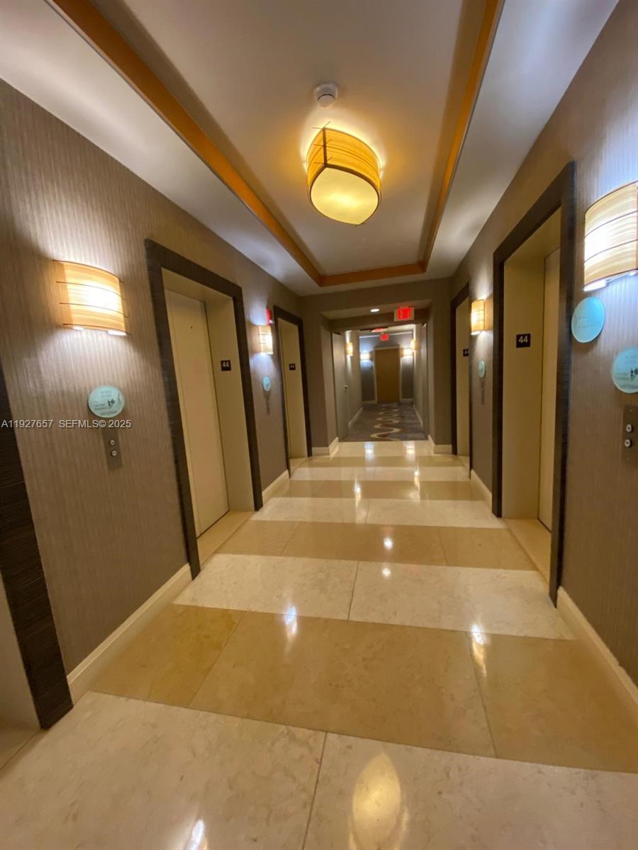 244 Biscayne Blvd 4404