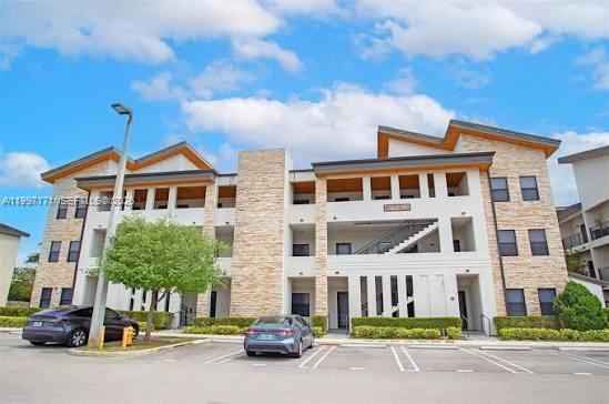 HIGHLAND AT PARK CENTRAL - Residential Lease