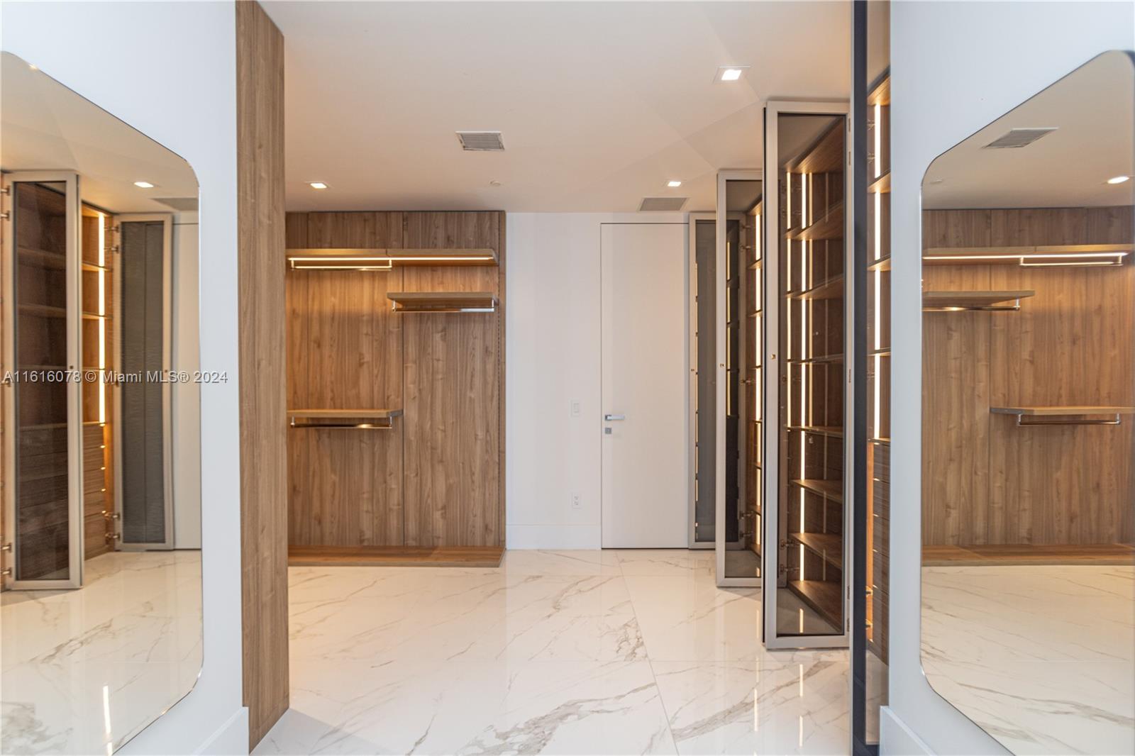 ARAMANI CASA - Residential