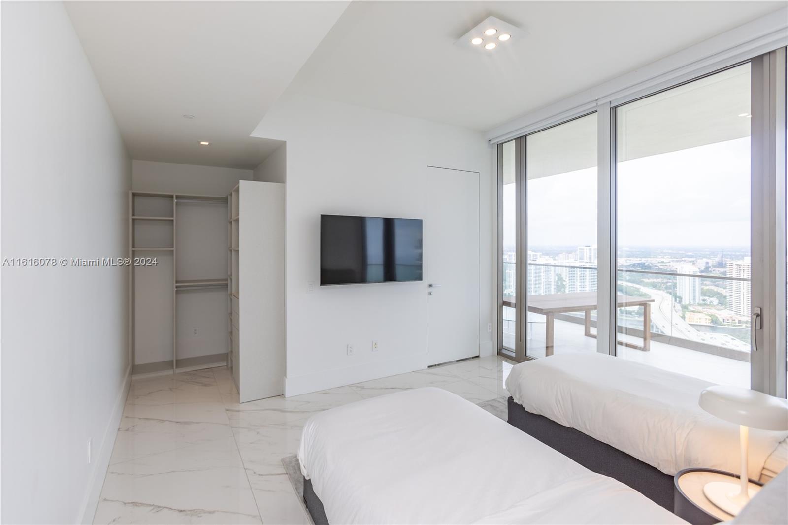 ARAMANI CASA - Residential