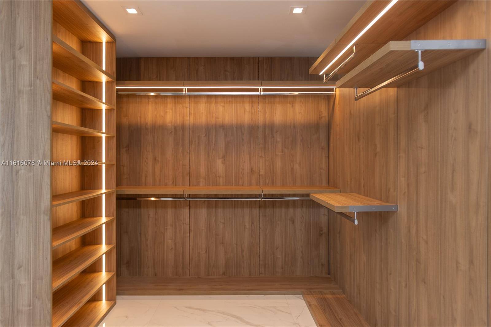 ARAMANI CASA - Residential