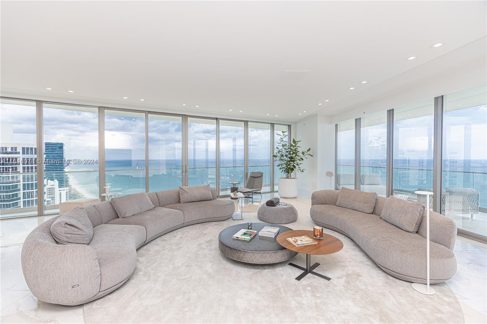 ARAMANI CASA - Residential