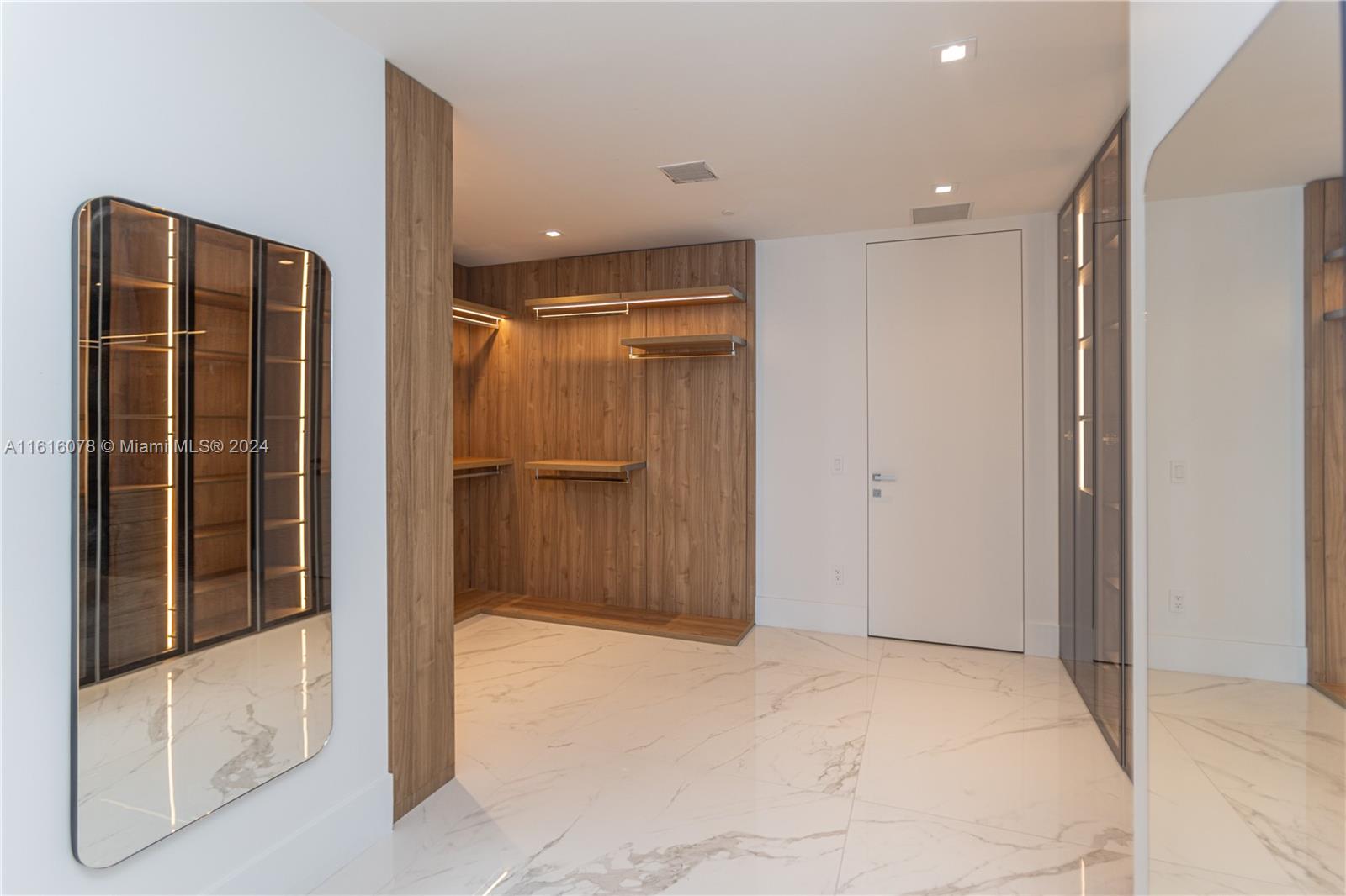 ARAMANI CASA - Residential
