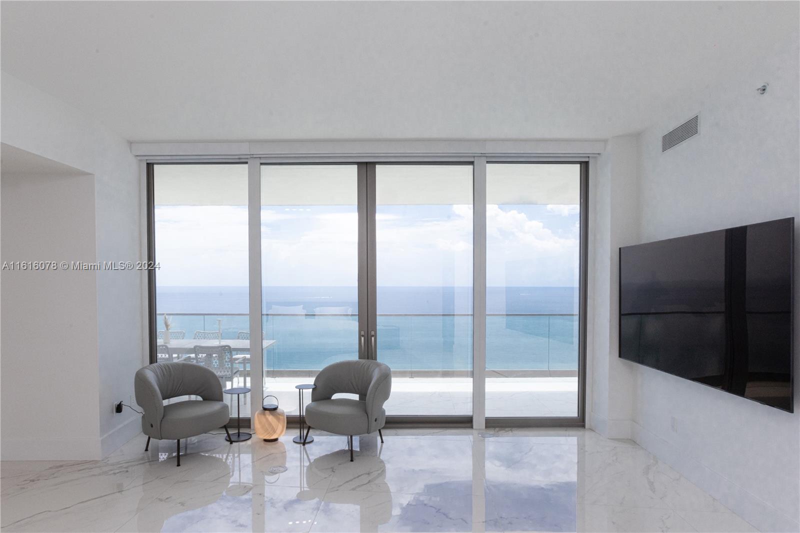 ARAMANI CASA - Residential