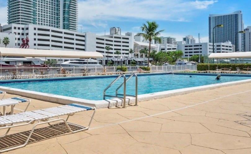 TOWERS OF OCEANVIEW SOUTH - Residential
