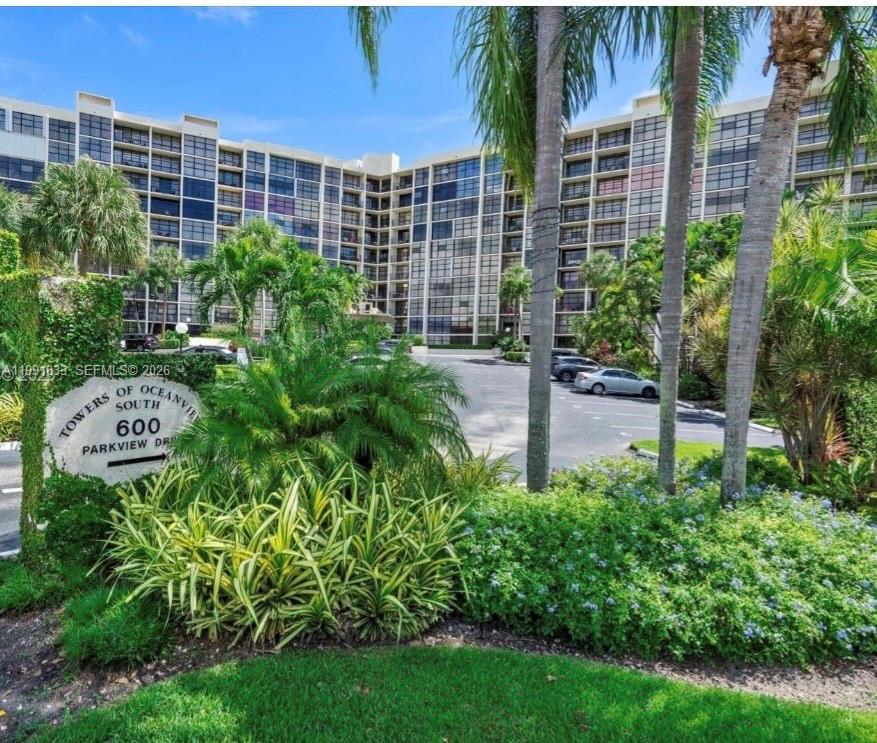 600 Parkview Dr 717