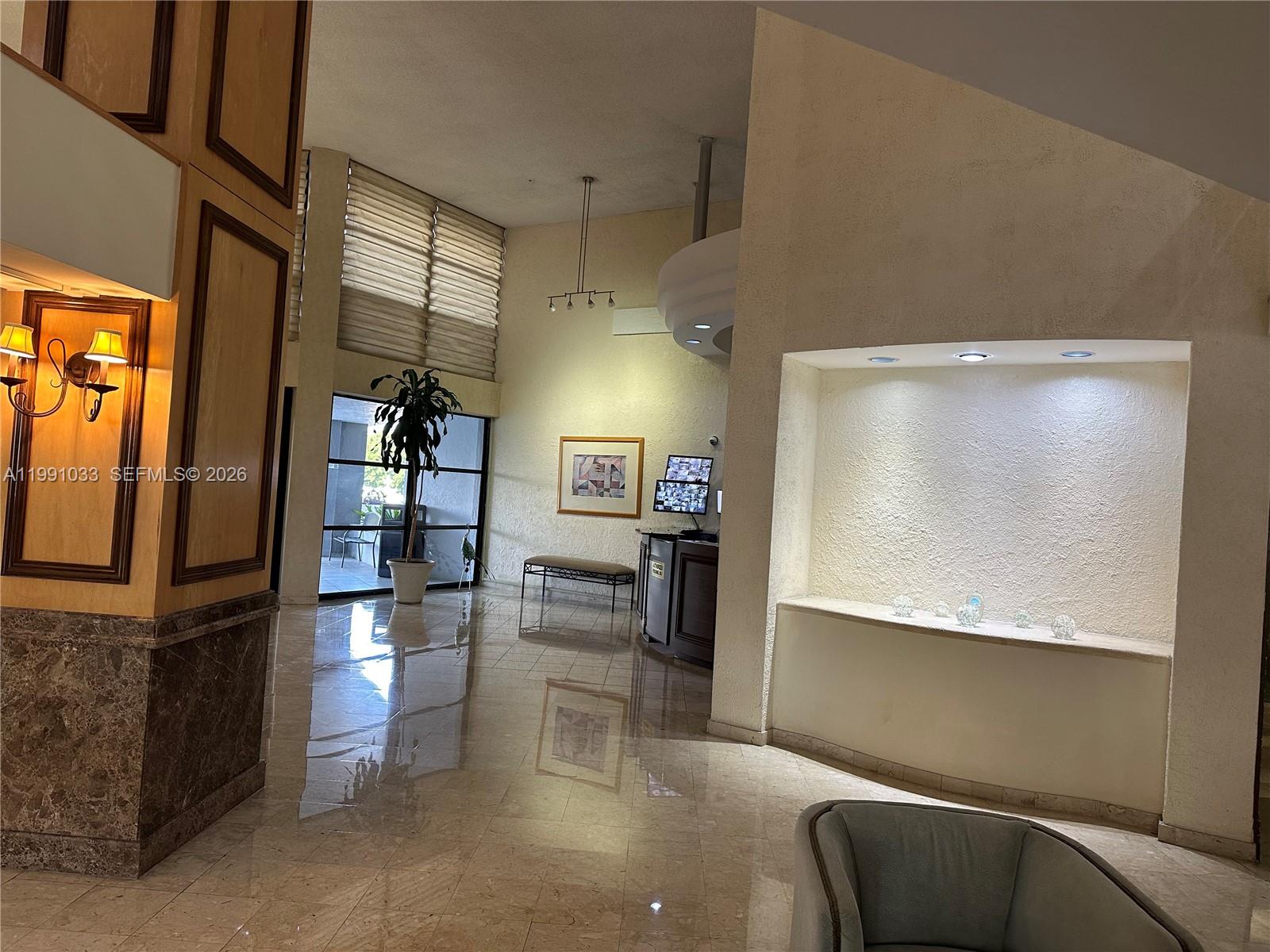 View photos, virtual tours, details... 600 Parkview Dr 717