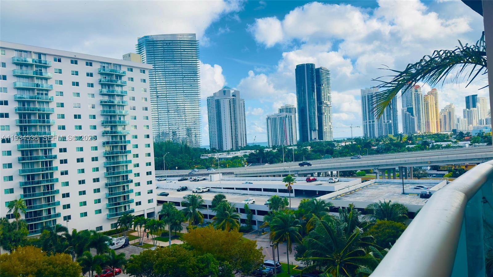 19390 Collins Ave 816