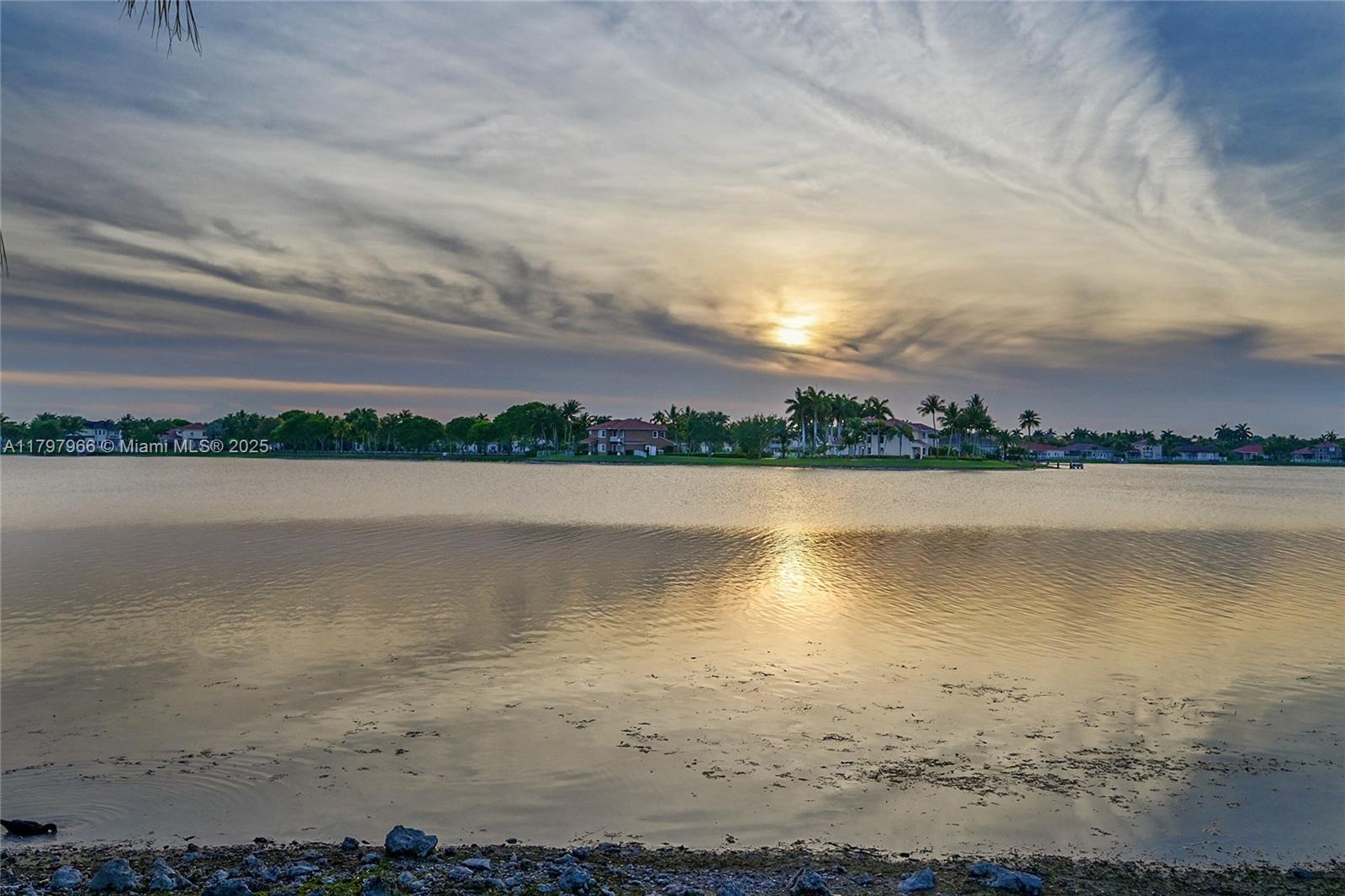 MARINERS COVE OF EAGLE LA - Residential