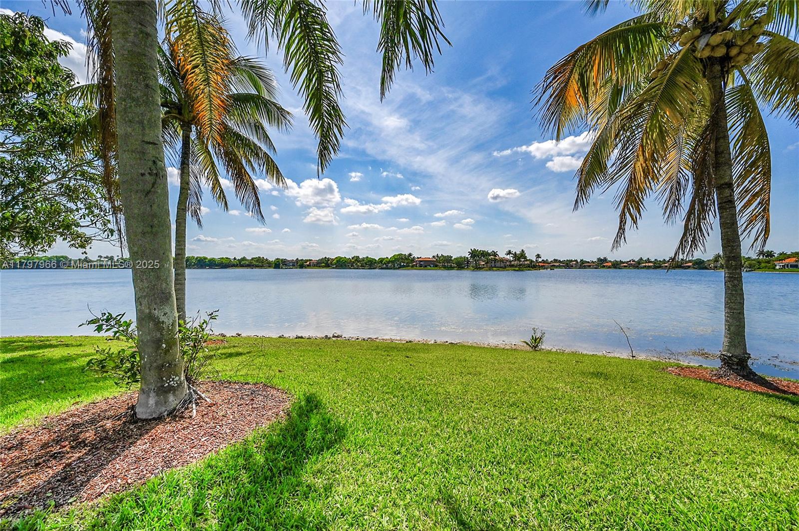 MARINERS COVE OF EAGLE LA - Residential