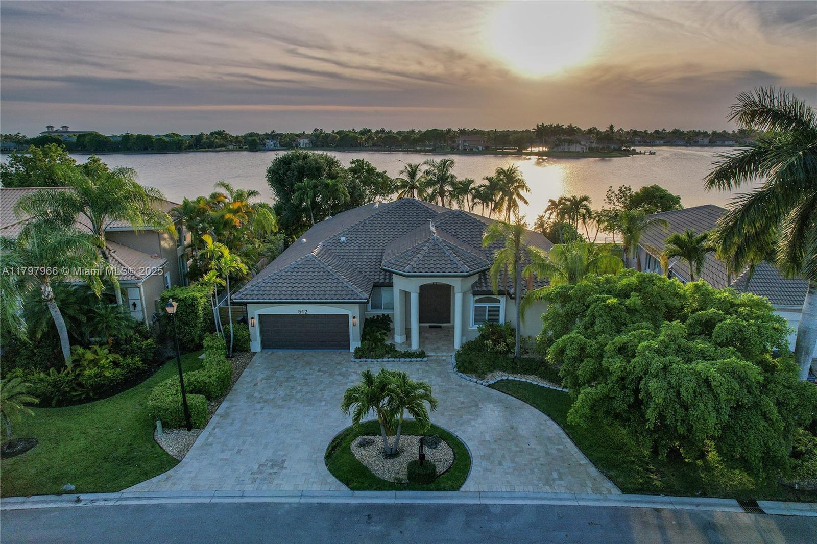 MARINERS COVE OF EAGLE LA - Residential