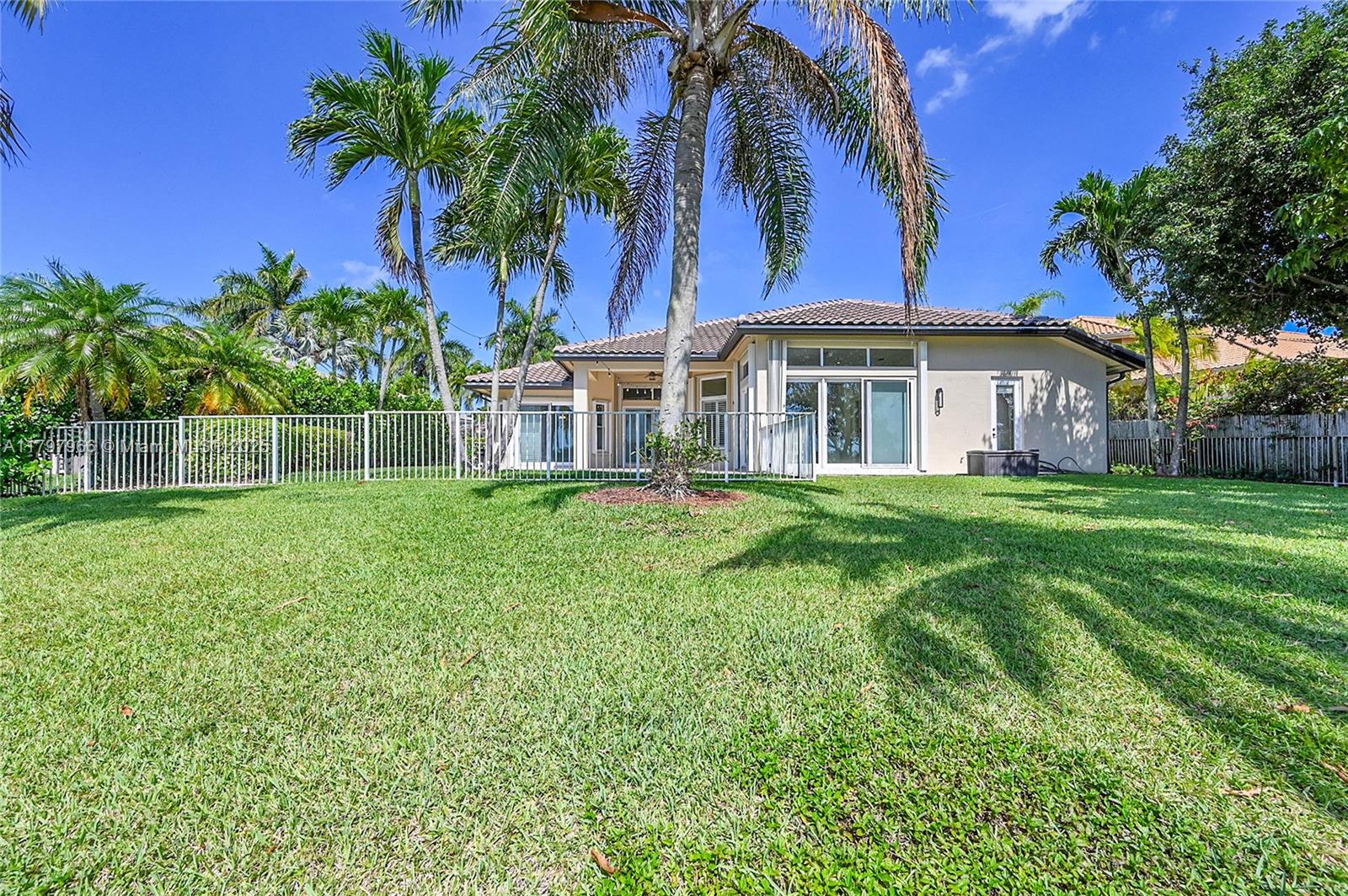 MARINERS COVE OF EAGLE LA - Residential