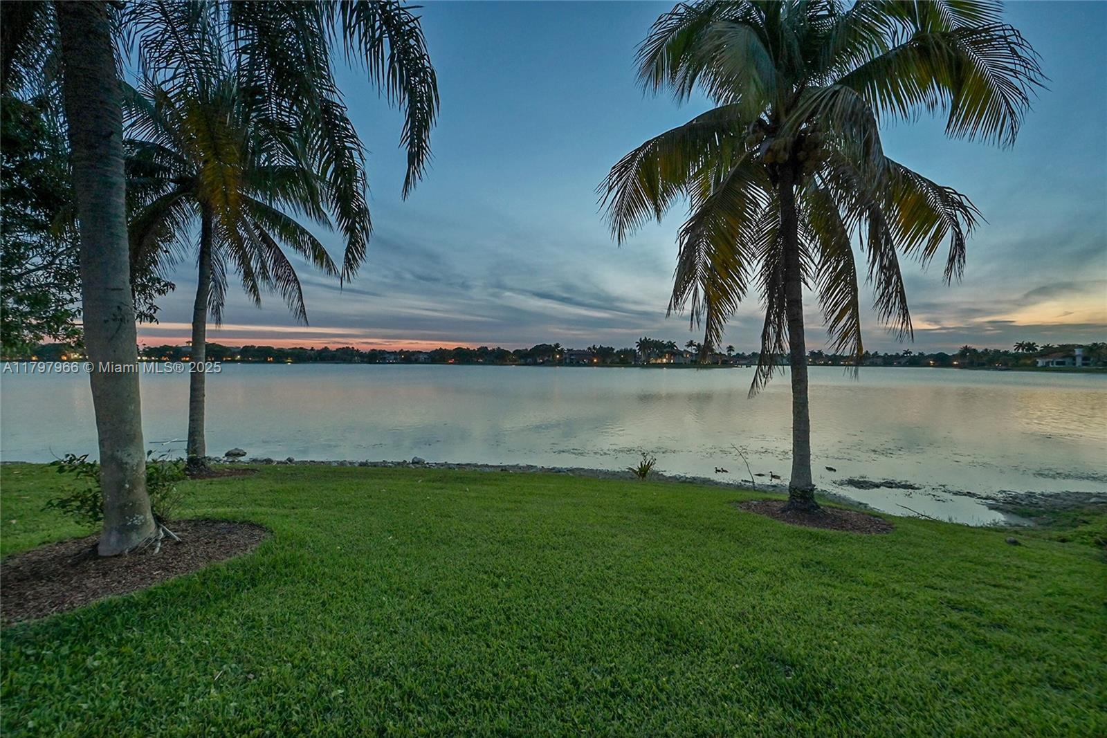 MARINERS COVE OF EAGLE LA - Residential