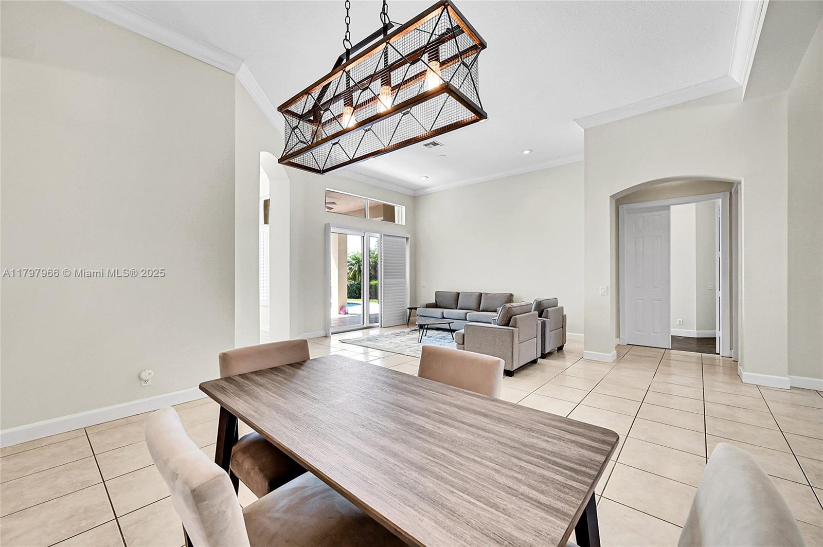 MARINERS COVE OF EAGLE LA - Residential