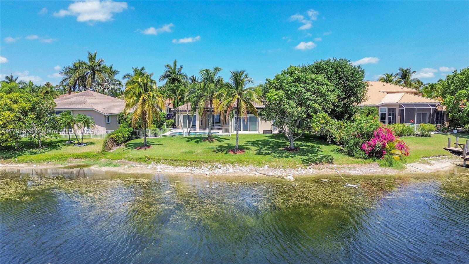 MARINERS COVE OF EAGLE LA - Residential