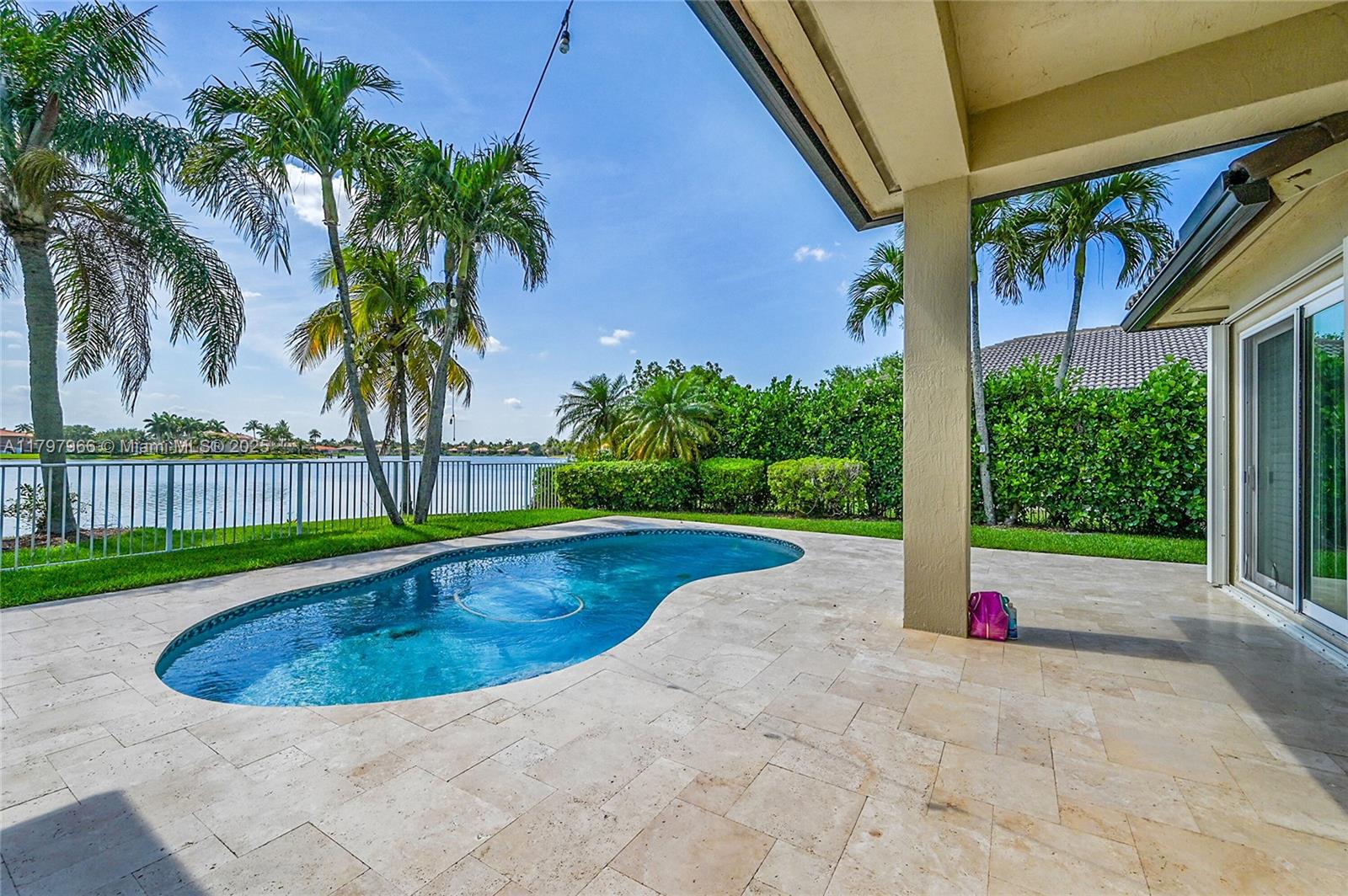 MARINERS COVE OF EAGLE LA - Residential