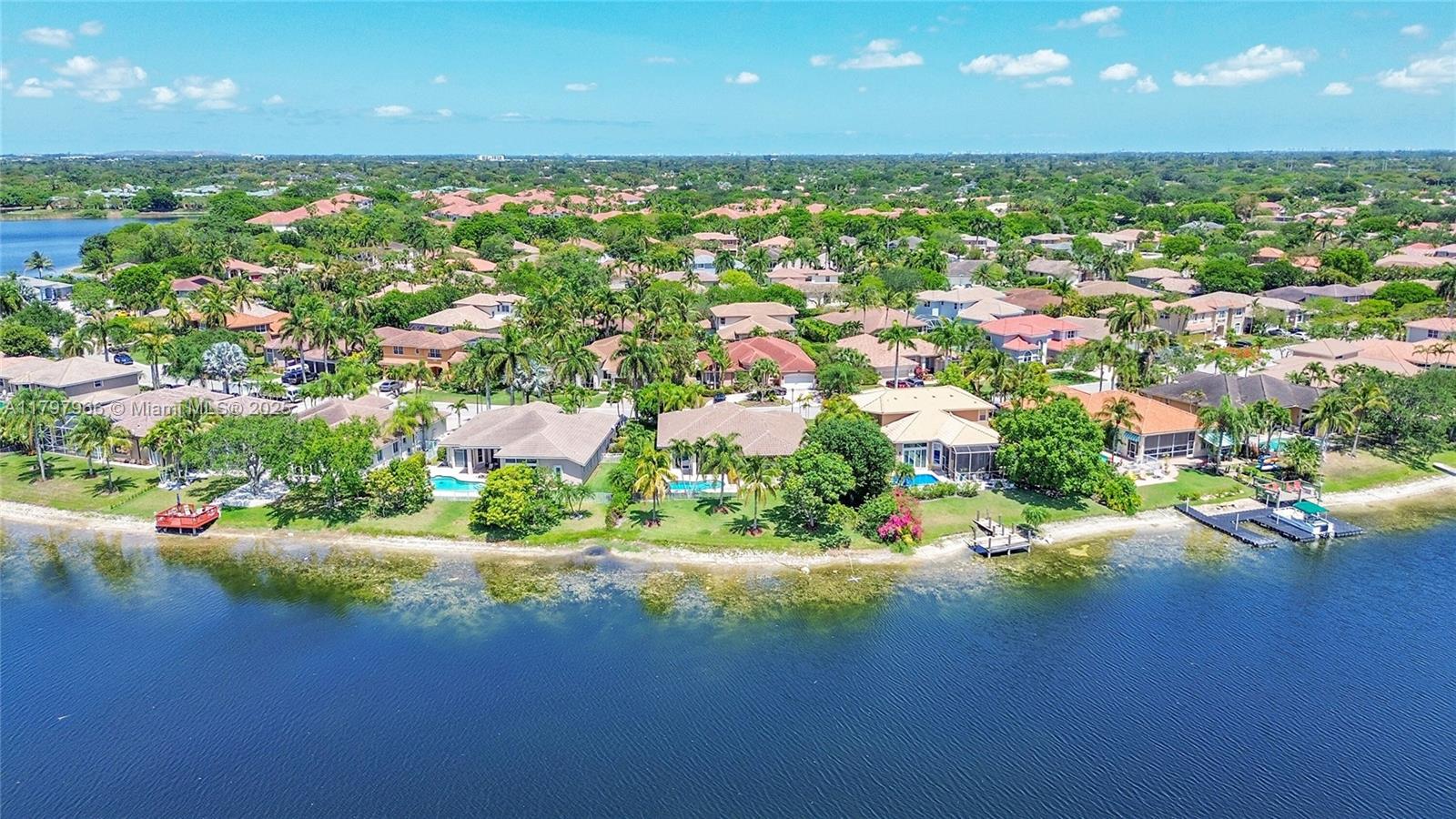 MARINERS COVE OF EAGLE LA - Residential