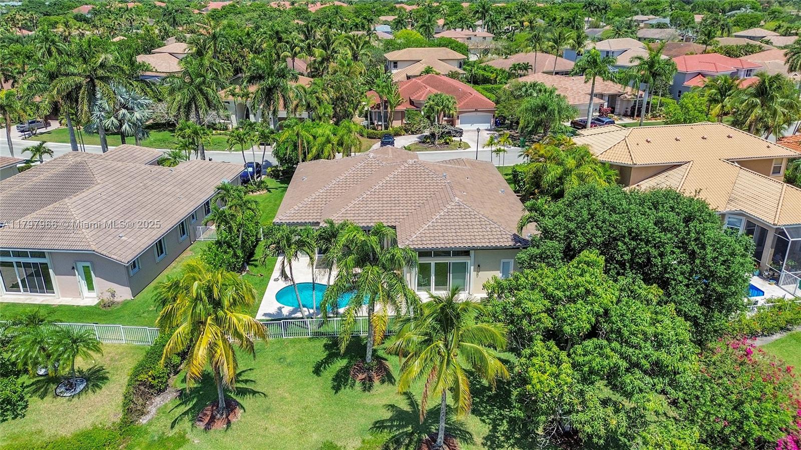 MARINERS COVE OF EAGLE LA - Residential