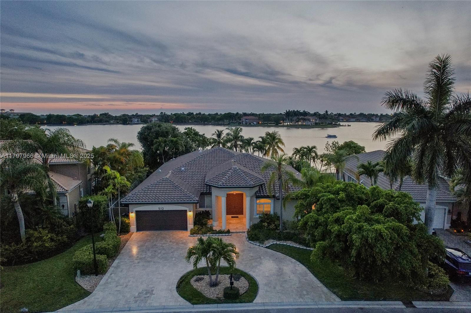 MARINERS COVE OF EAGLE LA - Residential