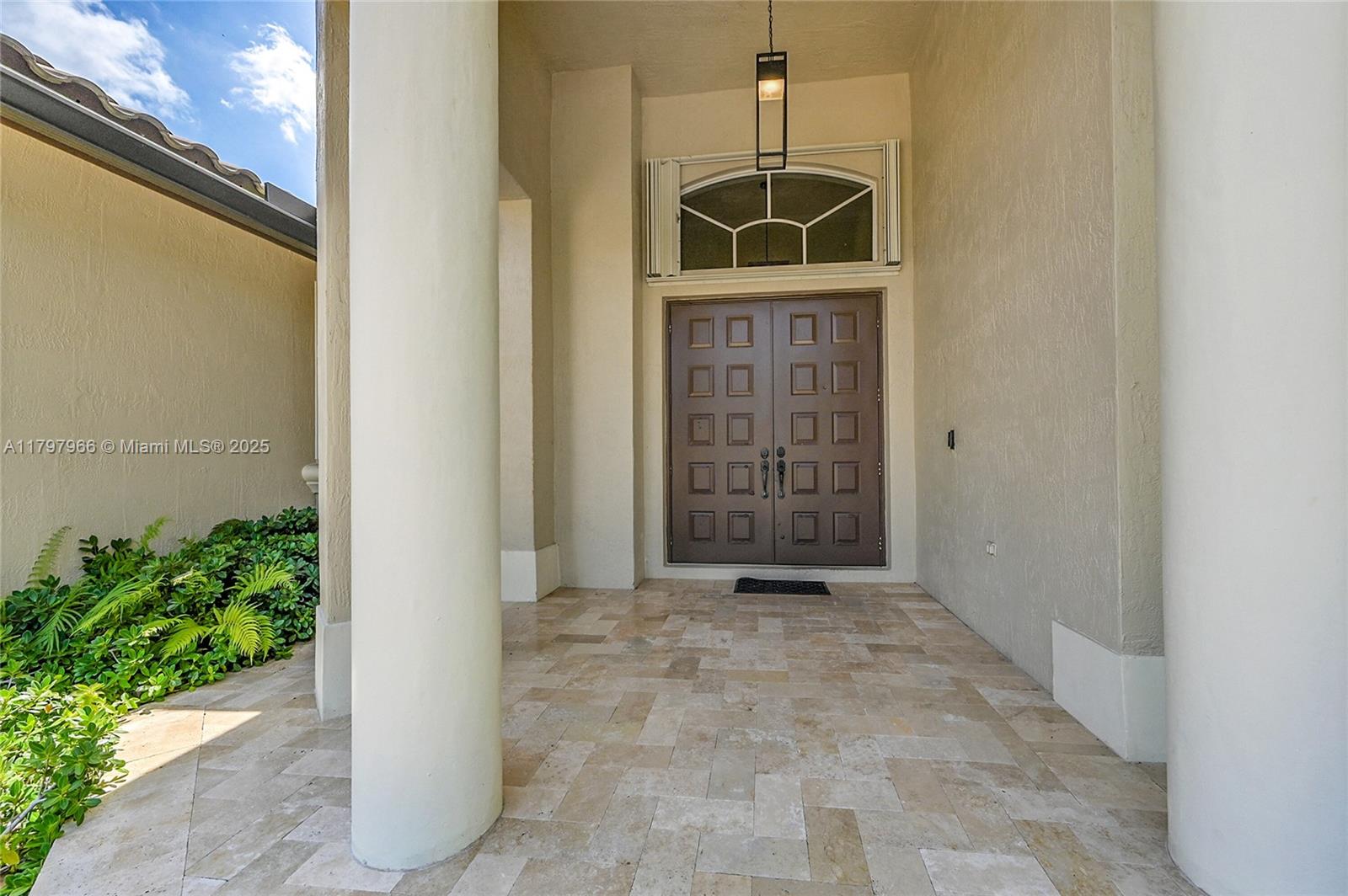 MARINERS COVE OF EAGLE LA - Residential