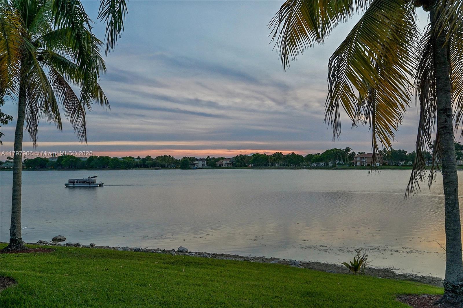 MARINERS COVE OF EAGLE LA - Residential