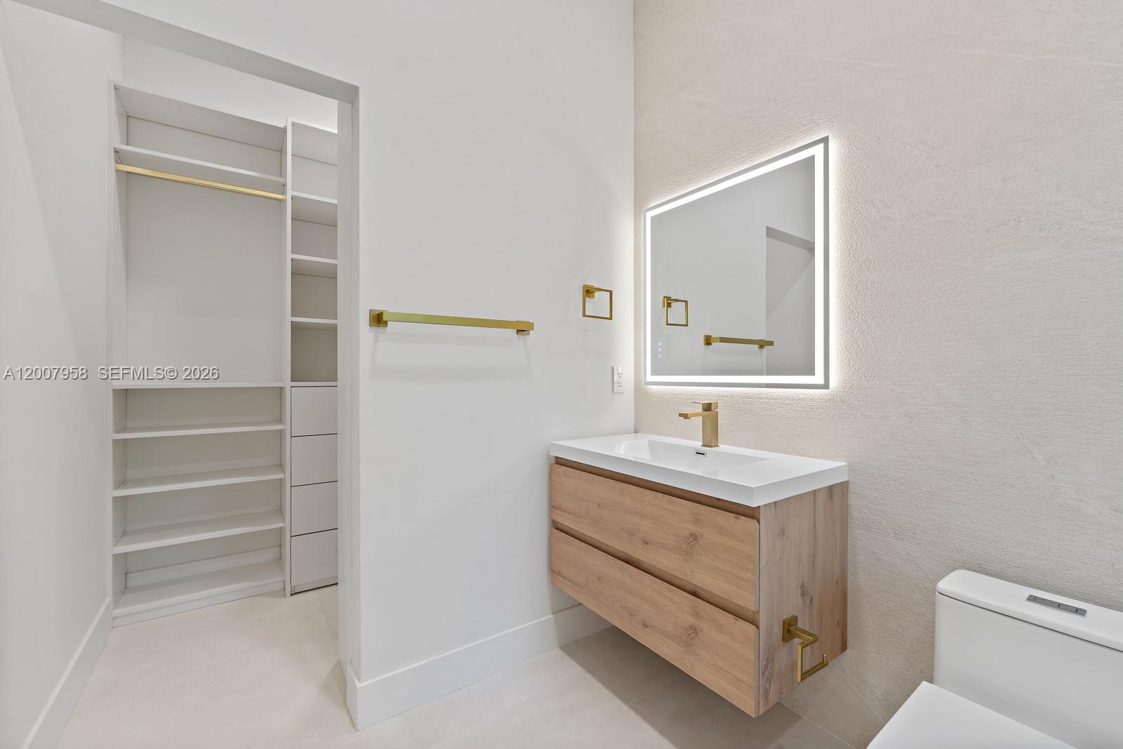 SUB OF SW1/4 - Residential