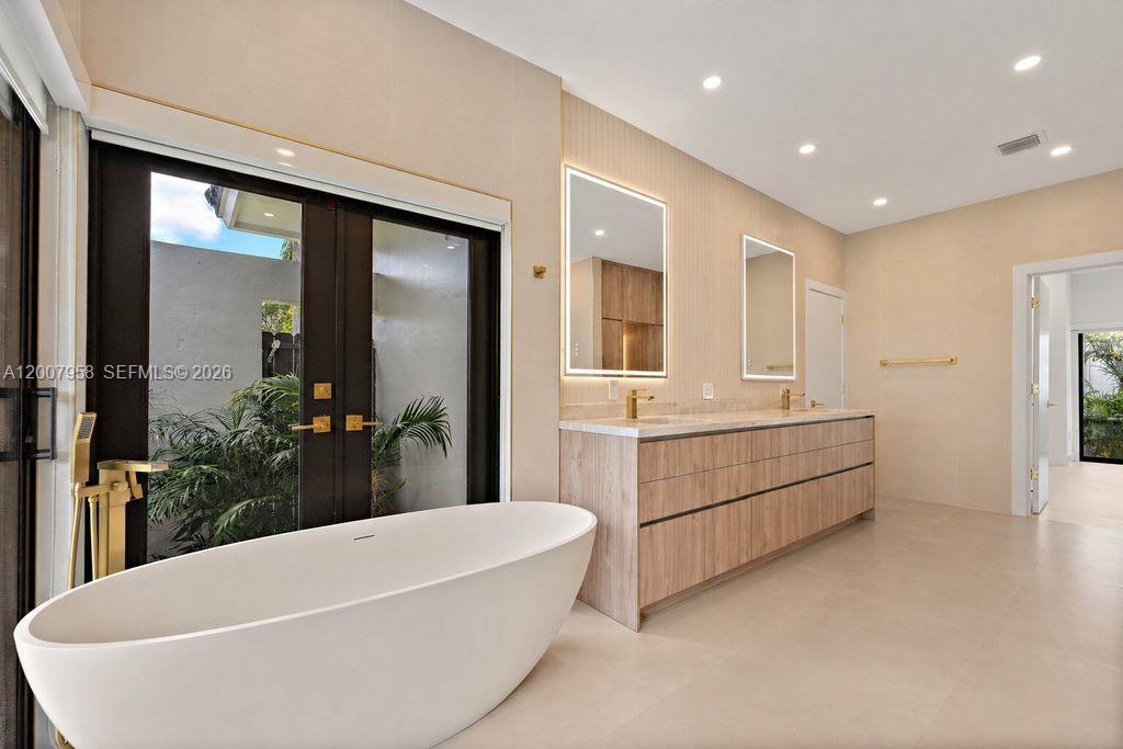 SUB OF SW1/4 - Residential