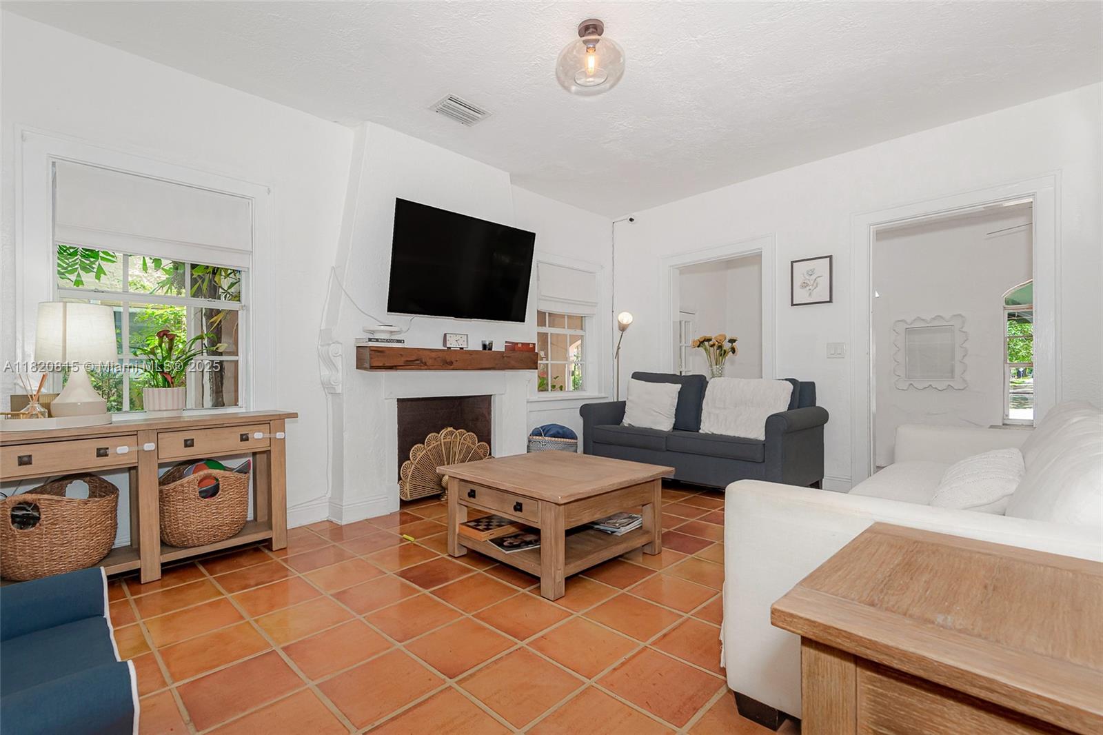 CORAL GABLES GRANADA SEC - Residential