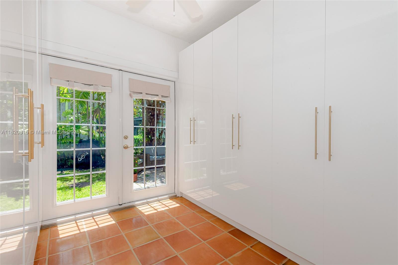 CORAL GABLES GRANADA SEC - Residential