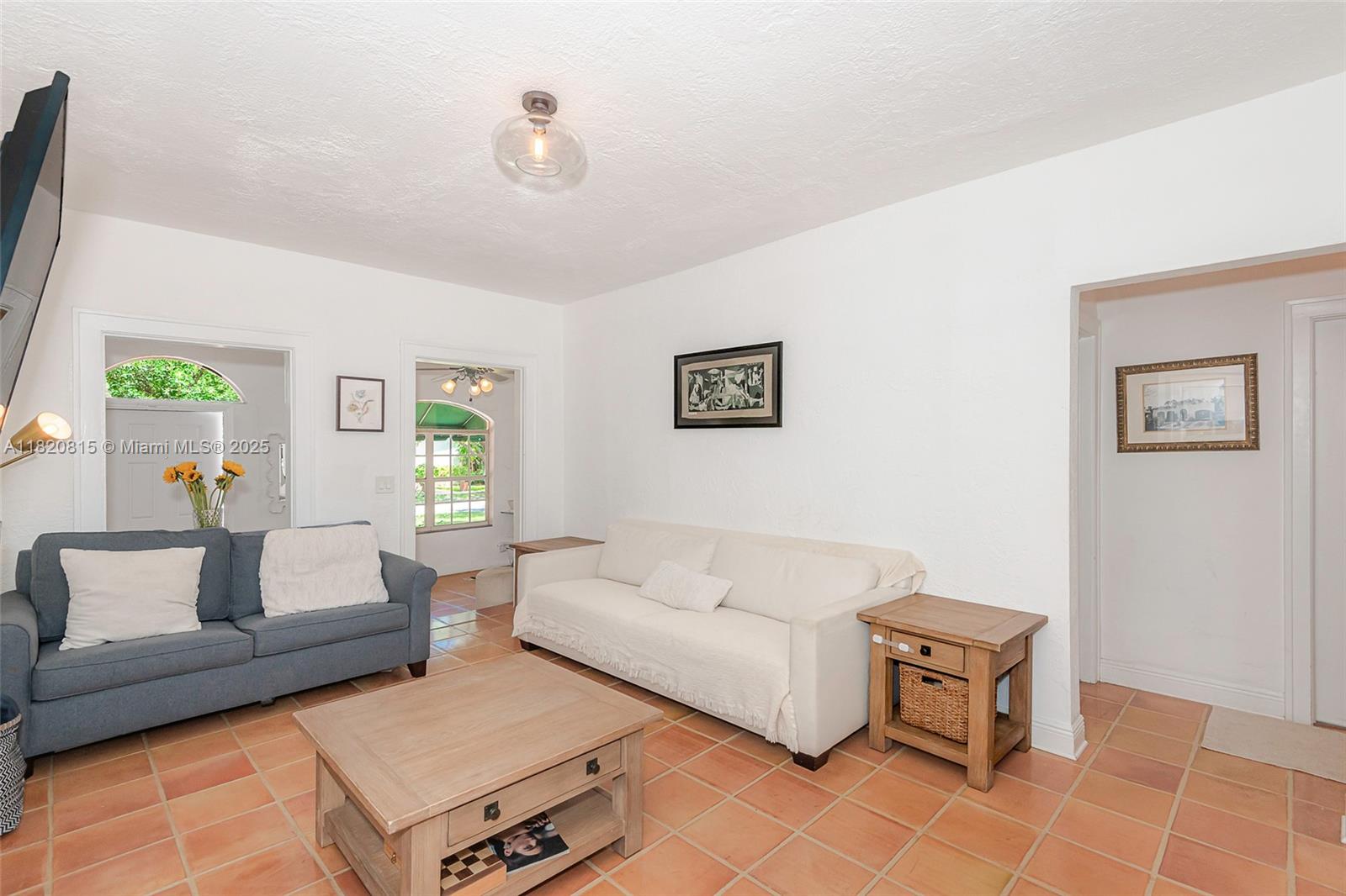 CORAL GABLES GRANADA SEC - Residential