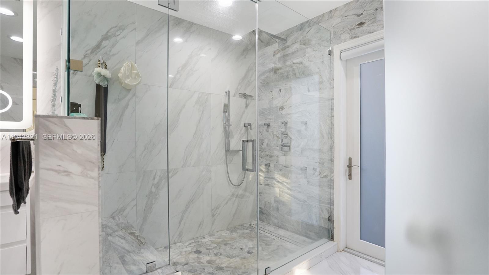 SALA DEL MAR - Residential