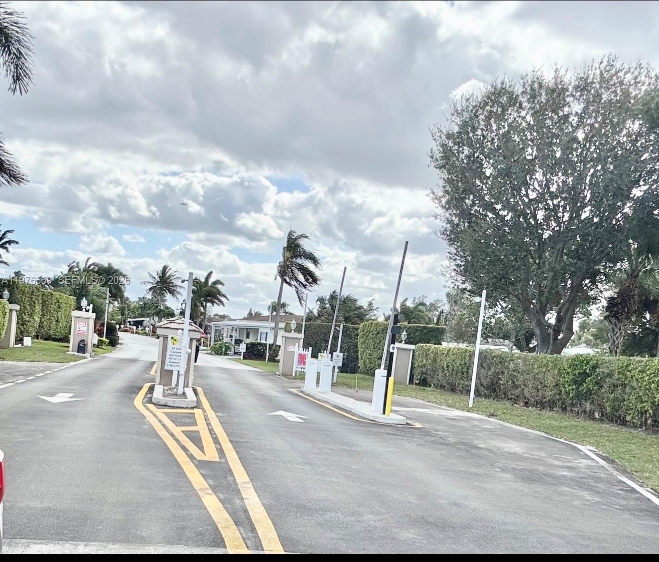 Palm Breeze Club - Residential