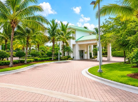 Photo of 5300 NW 87th Ave #915, Doral, FL 33178 (MLS # A12053826)