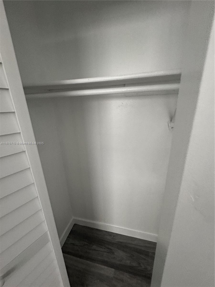 ATRIUM OF HOLLYWOOD INC C - Residential Lease