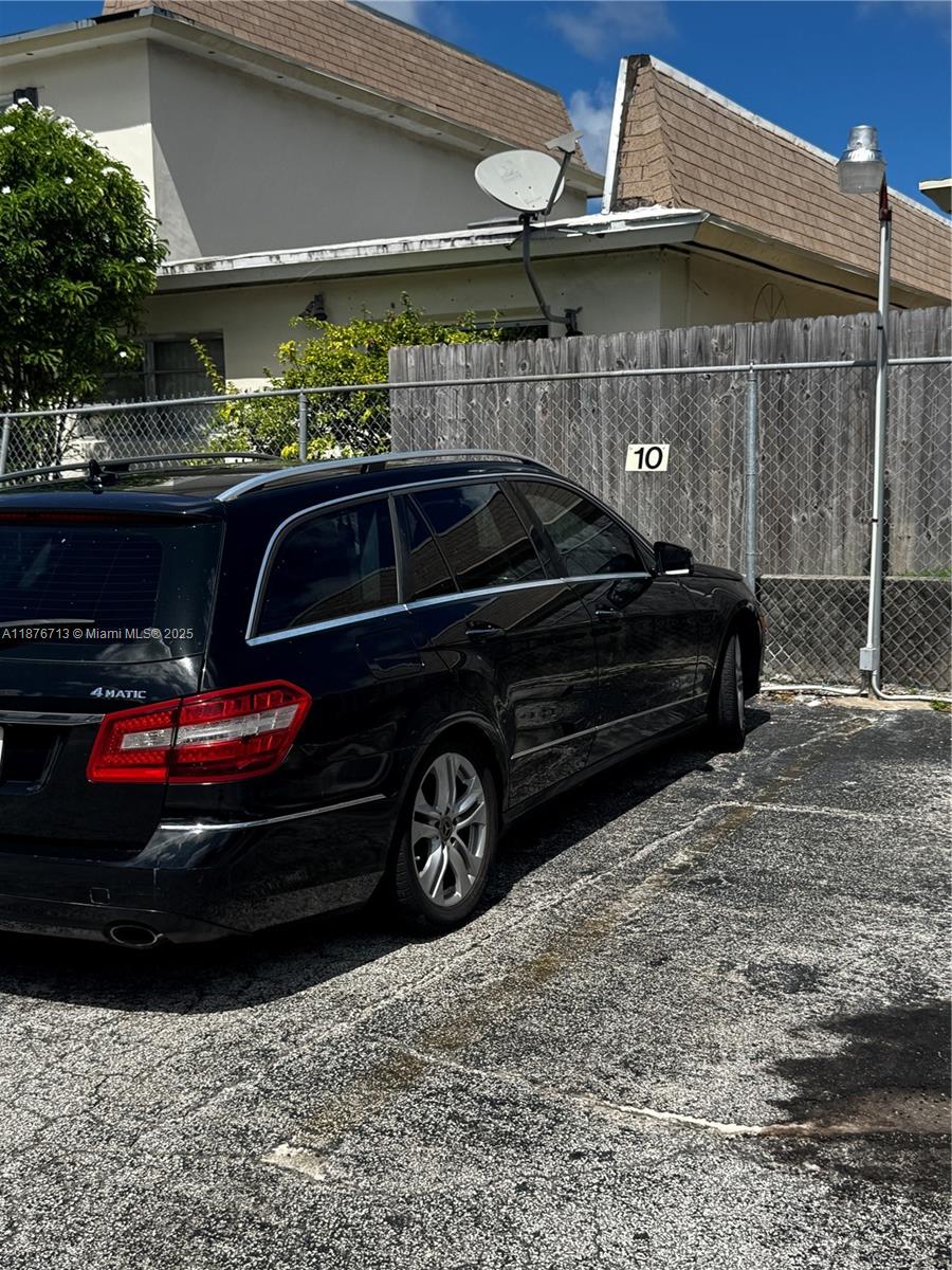 ATRIUM OF HOLLYWOOD INC C - Residential Lease