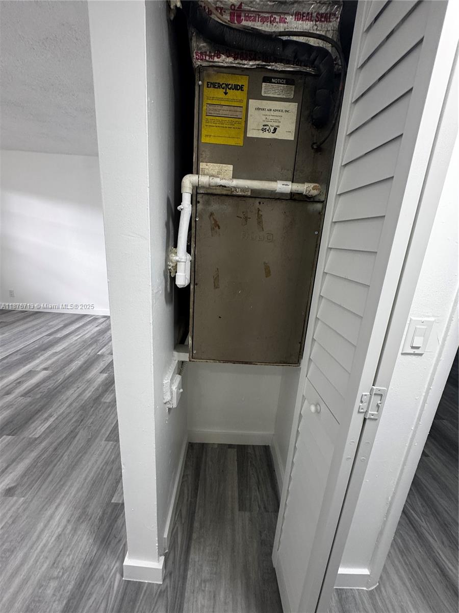 ATRIUM OF HOLLYWOOD INC C - Residential Lease