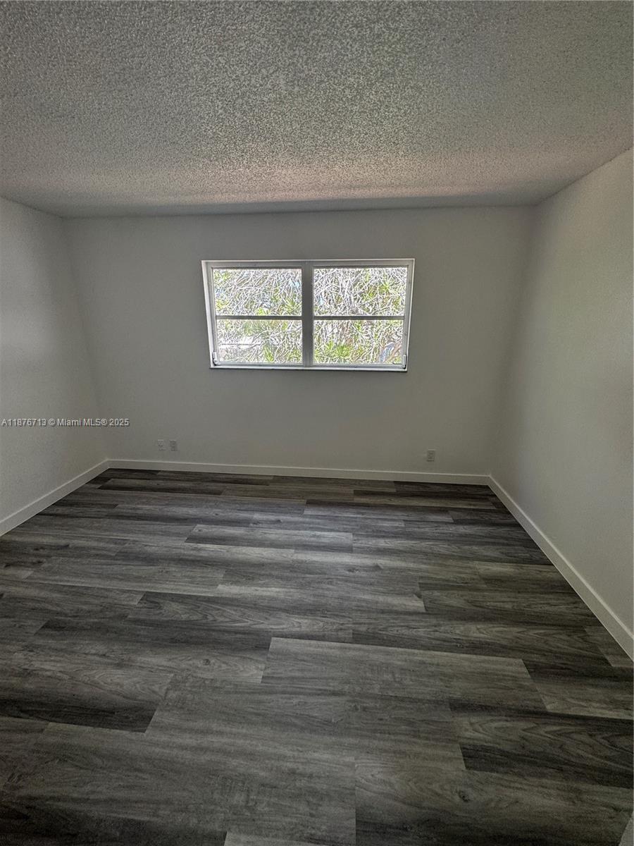 ATRIUM OF HOLLYWOOD INC C - Residential Lease