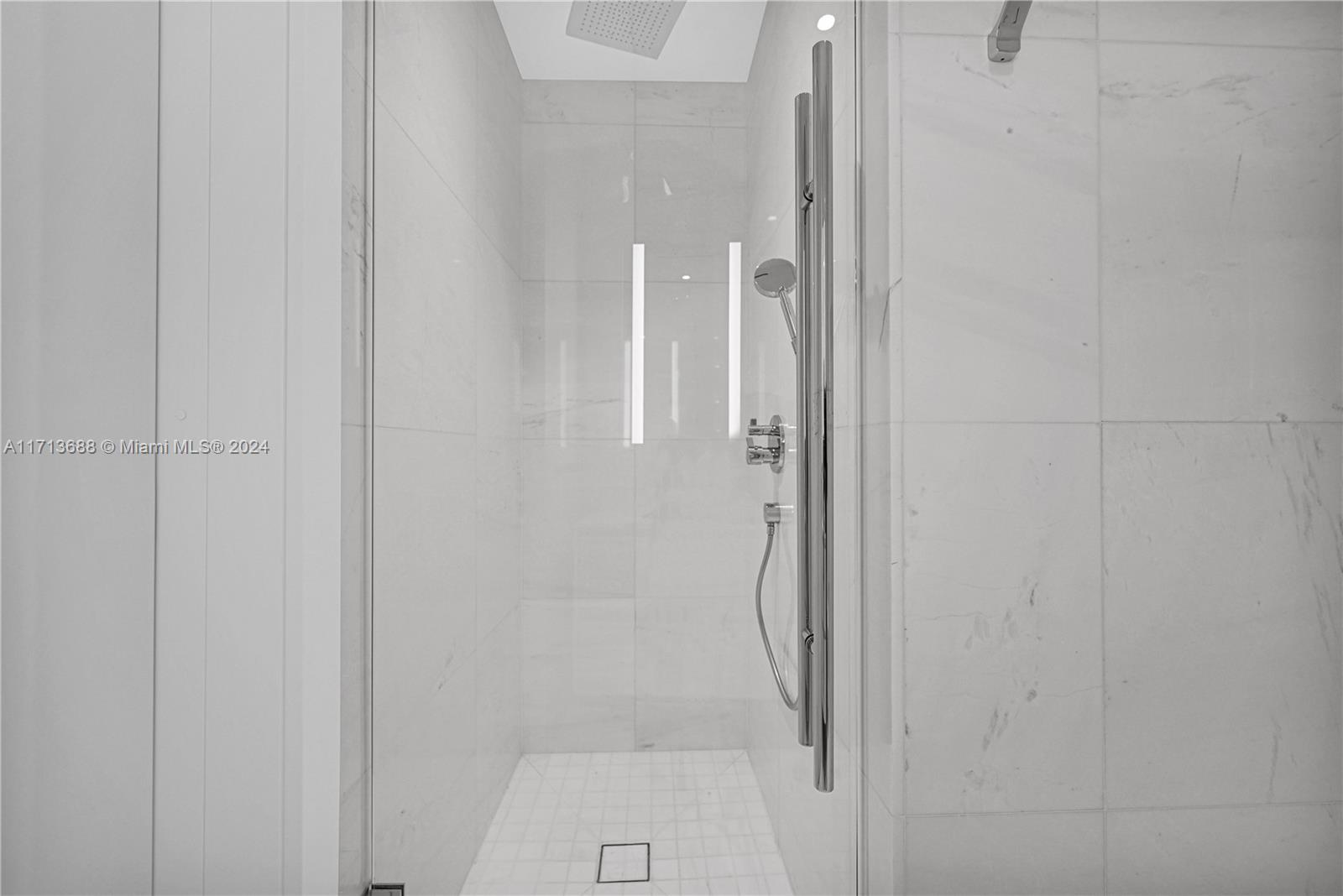 Aston Martin Residences - Residential