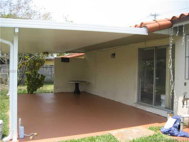 SNAPPER CREEK VILLAS - Residential