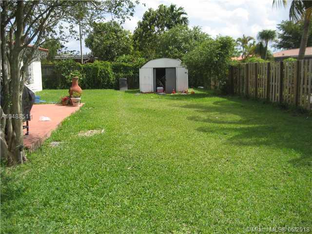 SNAPPER CREEK VILLAS - Residential