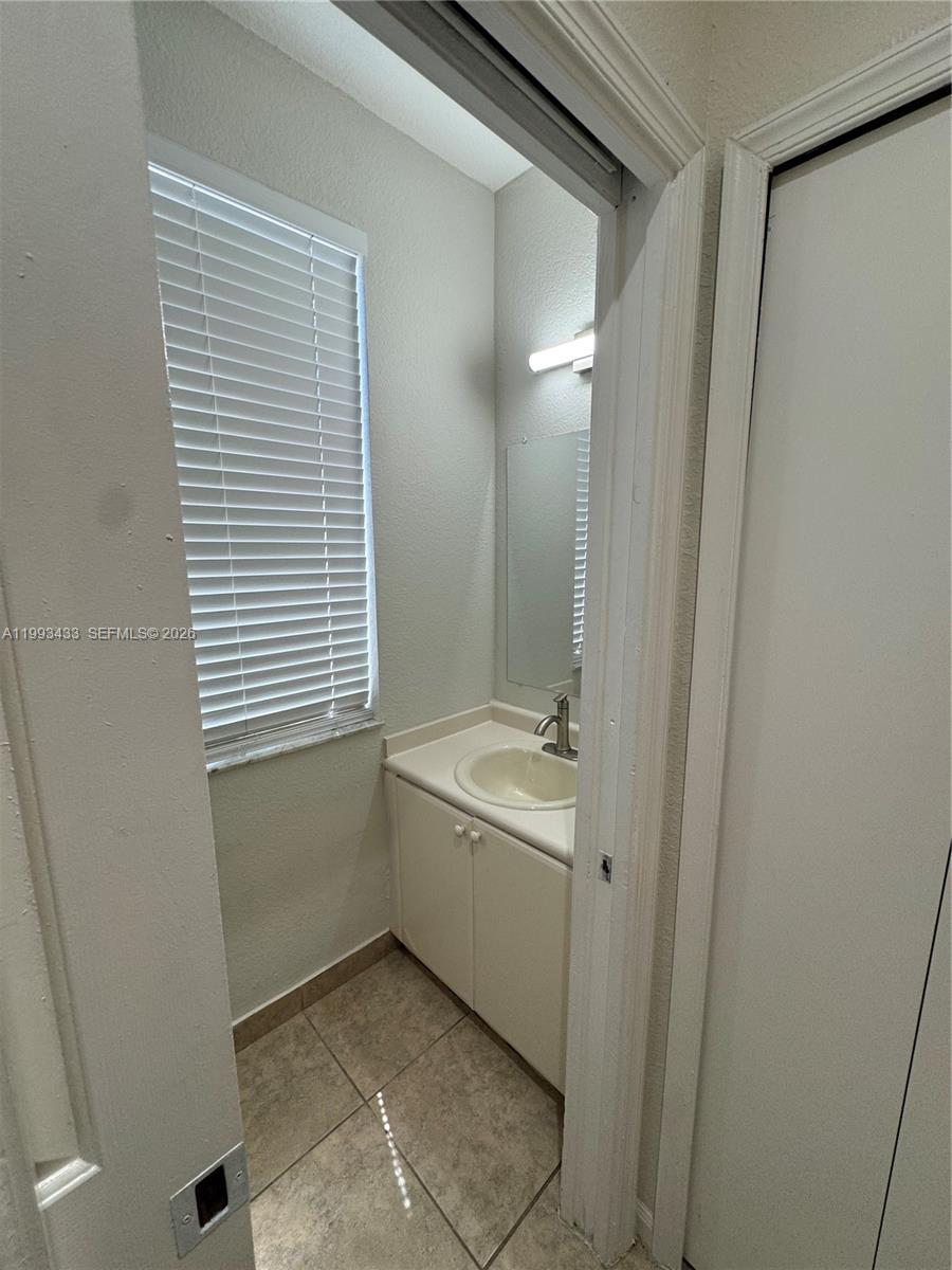 SHOMA TOWNHOMES AT KEYSCO - Residential