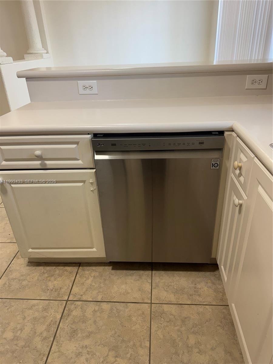 SHOMA TOWNHOMES AT KEYSCO - Residential