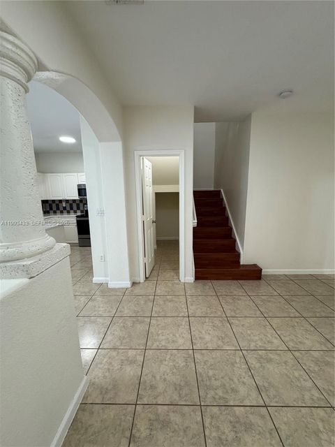Photo of 1403 SE 27th Ct, Homestead, FL 33035 (MLS # A11993433)