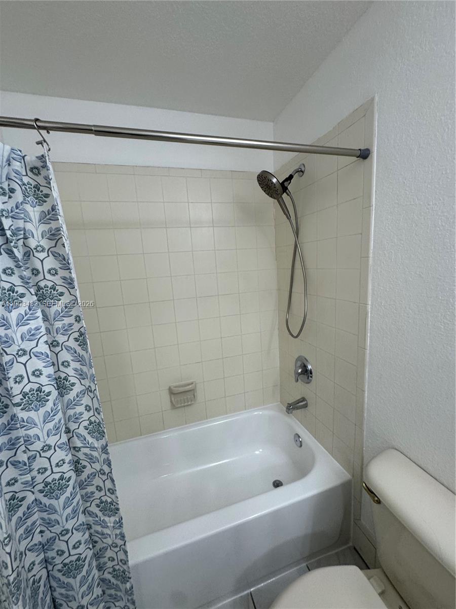 SHOMA TOWNHOMES AT KEYSCO - Residential