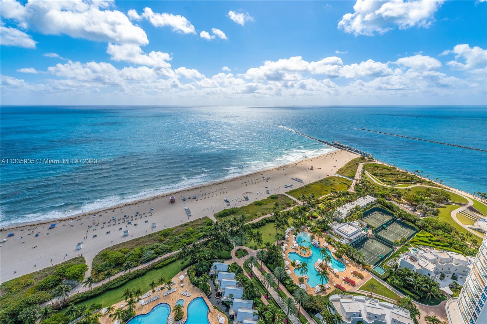 CONTINUUM ON SOUTH BEACH - Residential