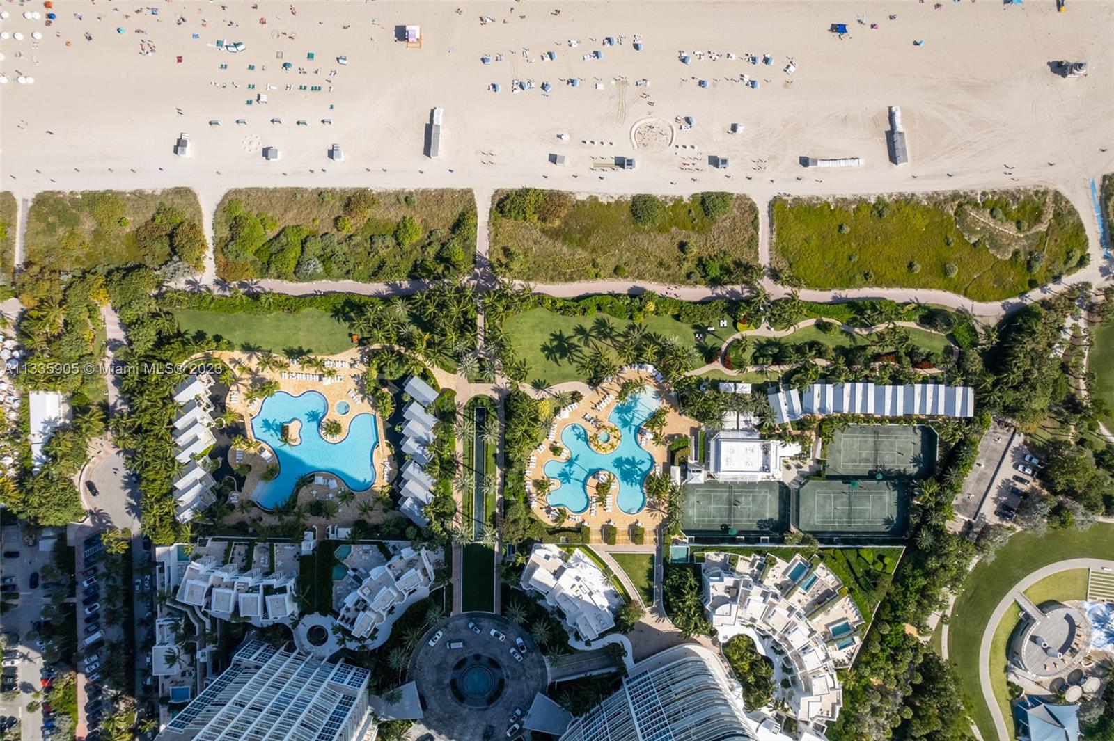 CONTINUUM ON SOUTH BEACH - Residential