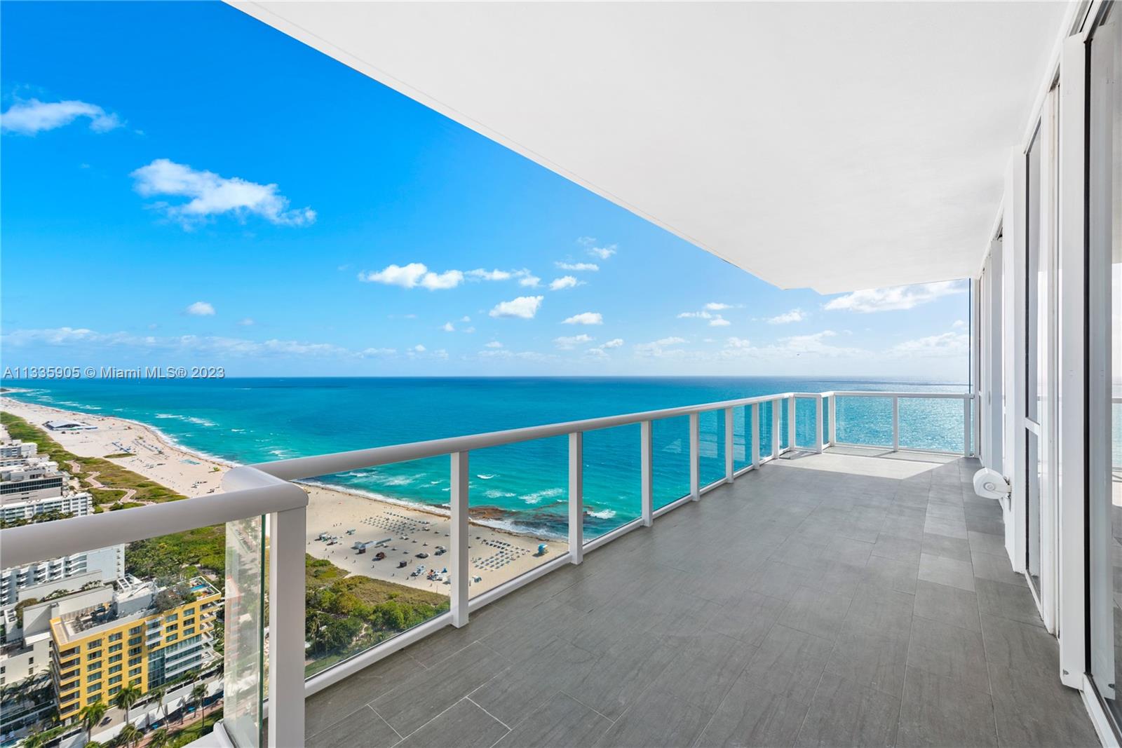 CONTINUUM ON SOUTH BEACH - Residential