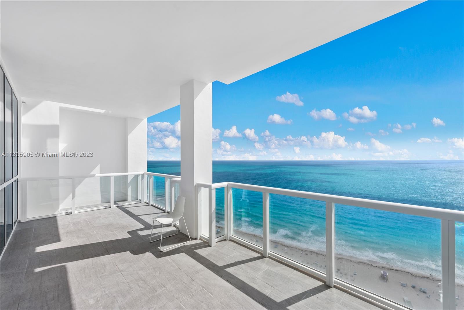 CONTINUUM ON SOUTH BEACH - Residential